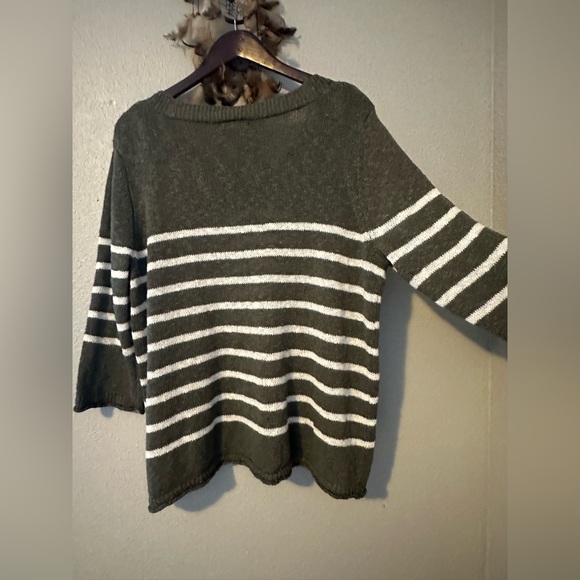 Margeaux & Ellie Women’s XL Green and White V-Neck Knit Sweater Cozy Casual - Picture 12 of 16